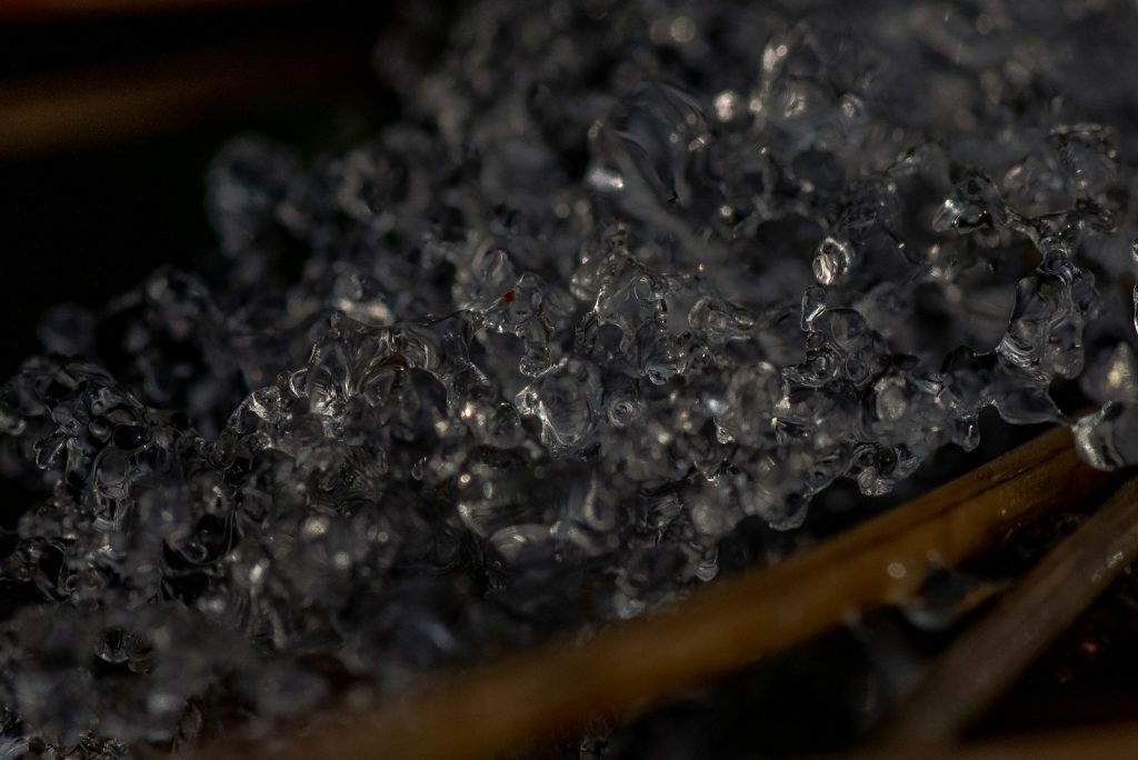 aucji6l1ydc-1024x684 🔮 Healing Powers of Crystals: Truth or Myth?