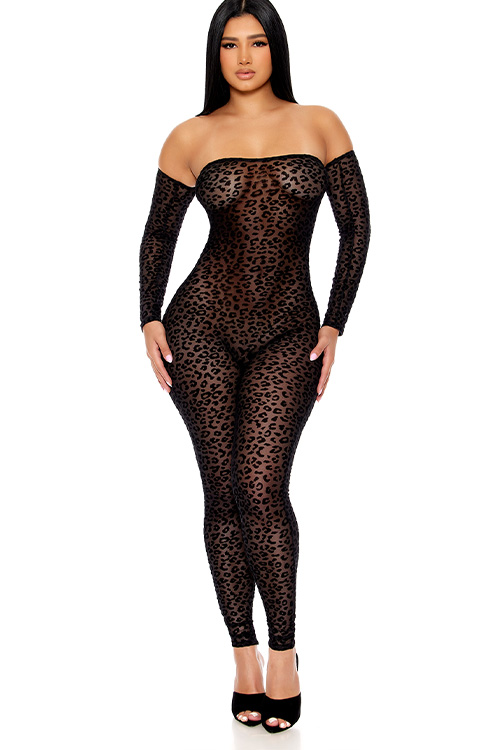 large_1-1 Sexy Date Night Ideas that Celebrate Confidence, Lingerie, Fashion — and a Little Pleasure