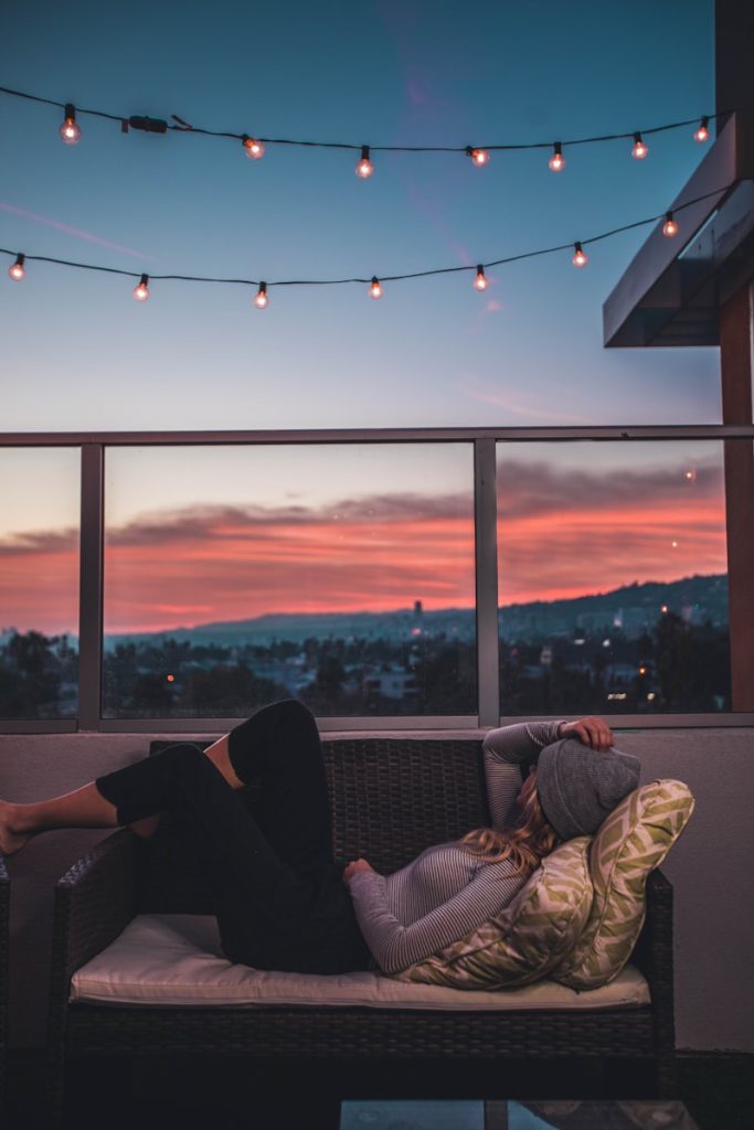 oxbnfguxzi-683x1024 The 3-Step Evening Wind Down That Sets You Up for a Better Tomorrow