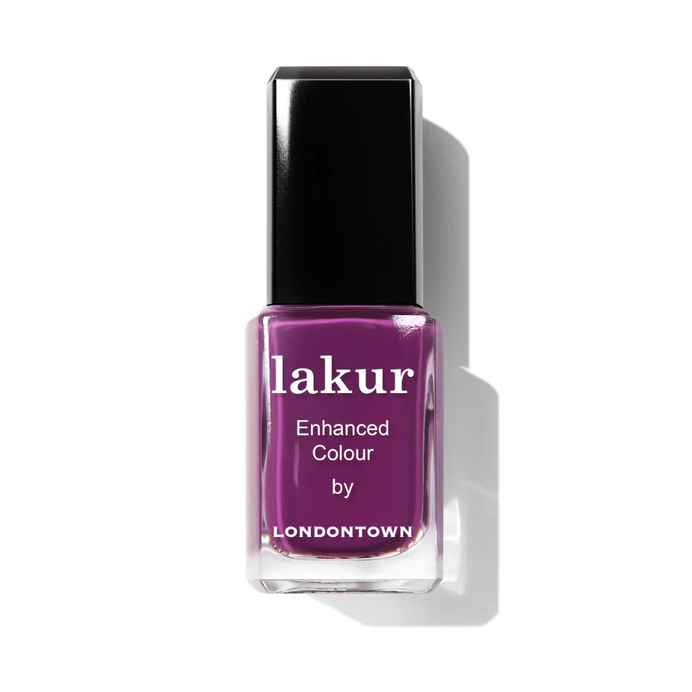 plum 💅 Winter Nails, Warm Vibes: The 2025 Guide to Cold-Weather Colour & Care