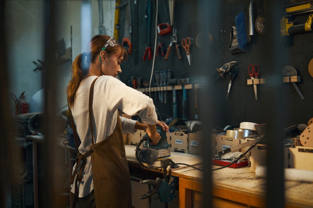 dreamstime_m_373208348-1024x683 Welcome to Ladie Tradie